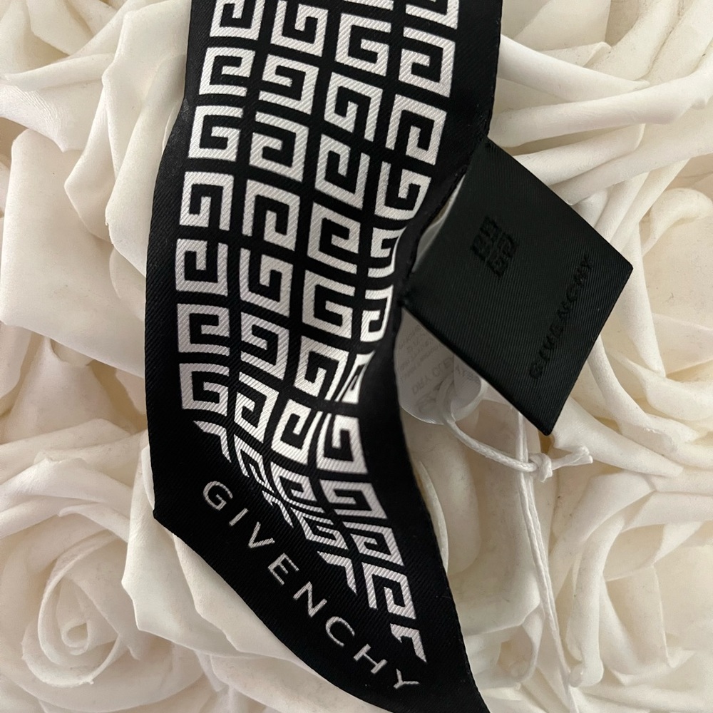 New Givenchy Black & White 4G Silk neck Scarf twilly hair Ribbon - Picture 6 of 8